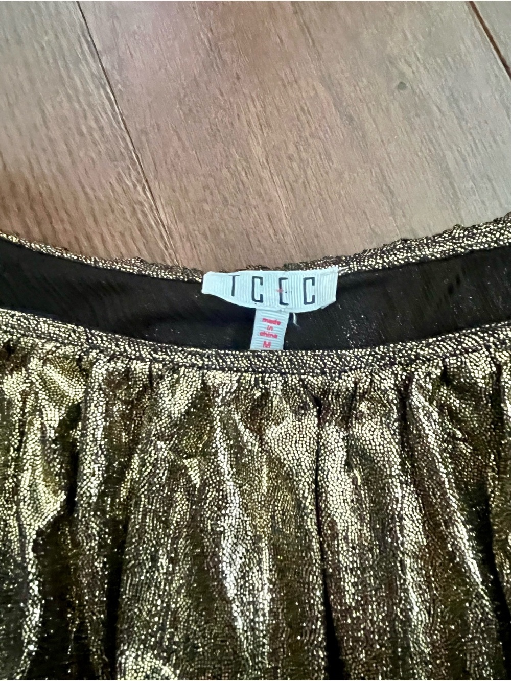 TCEC Metallic Gold One-Shoulder Ruffle Top - Picture 3 of 4